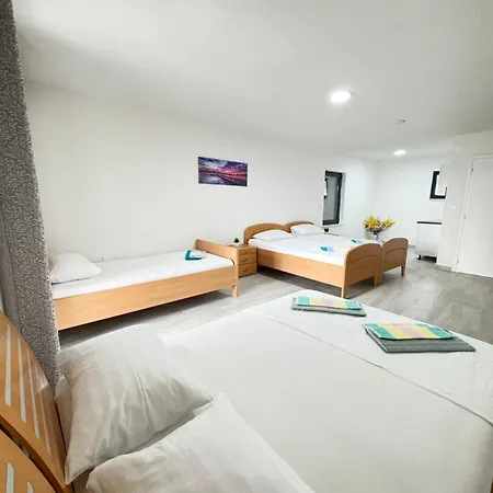 Guest house Apartmani Neum *