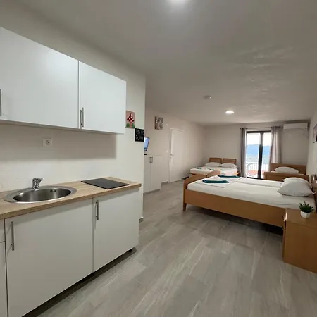 Guest house Apartmani Neum *